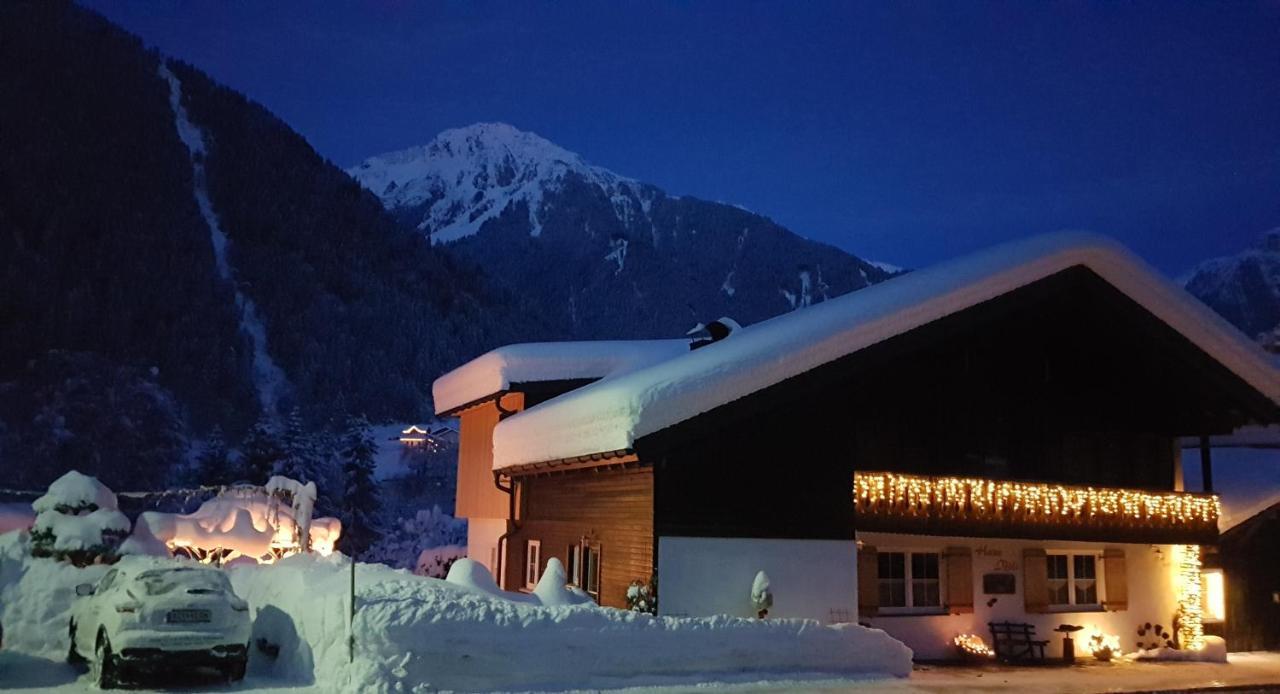 Haus Idili Appartement Sankt Gallenkirch Buitenkant foto